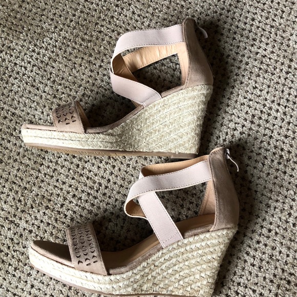 SOLD!!!!!!!NWOT Forever shoes size 8. - Picture 5 of 8